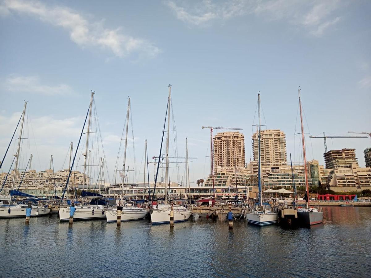 Marina Breeze Apartment Ашкелон Екстериор снимка
